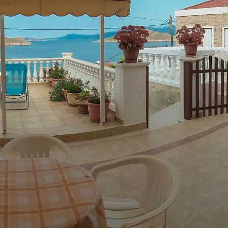 Villa Niovi Chalki Town Buitenkant foto
