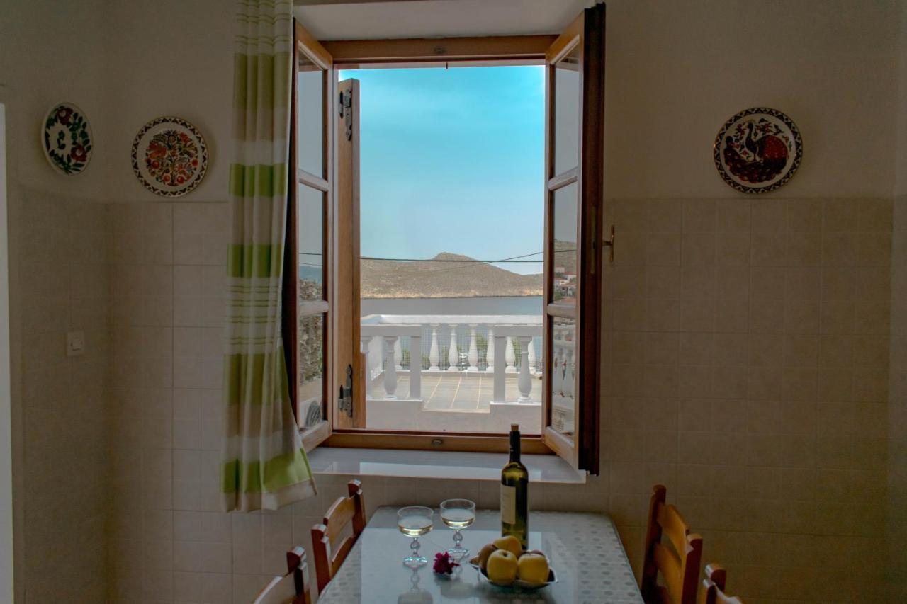 Villa Niovi Chalki Town Buitenkant foto