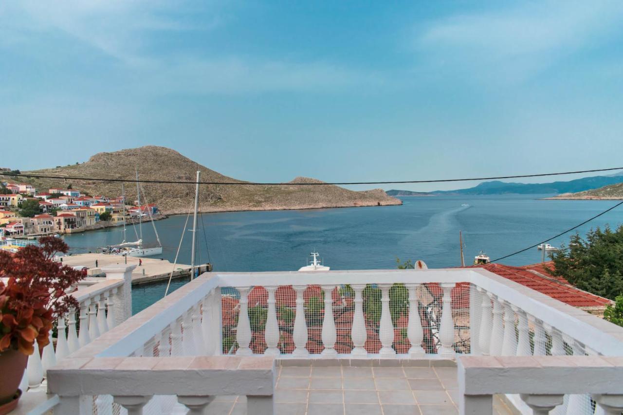 Villa Niovi Chalki Town Buitenkant foto